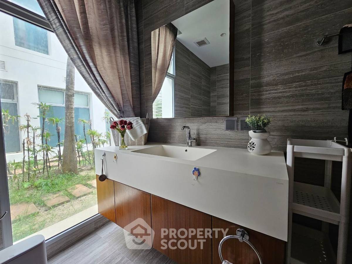 รูป คอนโด 4-ห้องนอน ที่ อังสนา บีชฟร้อนท์ เรสซิเด้นซ์ ใกล้ หาดลากูน่า (ID 1388608) - รูปที่ 39/84