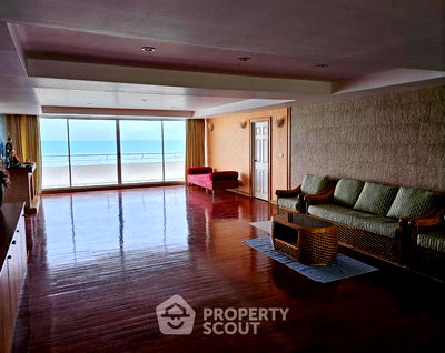 Condos for sale : 3-BR Condo at Milford Paradise close to Eureka Beach Cafe Hua-Hin (ID 1995458)