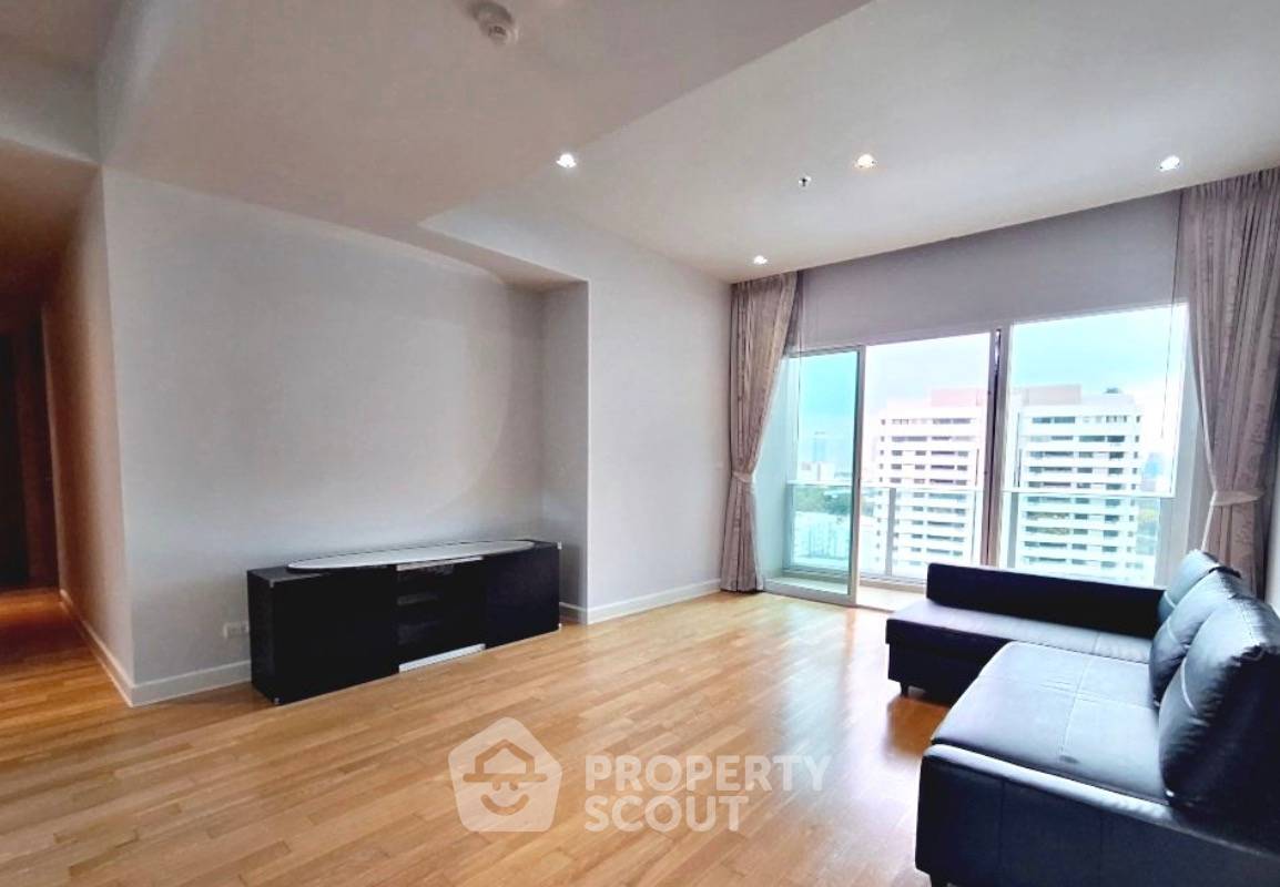 picture 3-BR Condo at Millennium Residence @ Sukhumvit Condominium near BTS Phrom Phong (ID 2030569) - 4/10