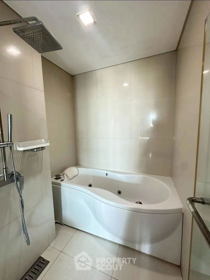 picture 1-BR Condo at Ivy Thonglor 23 close to Thong Lo (ID 2169391) - 4/10