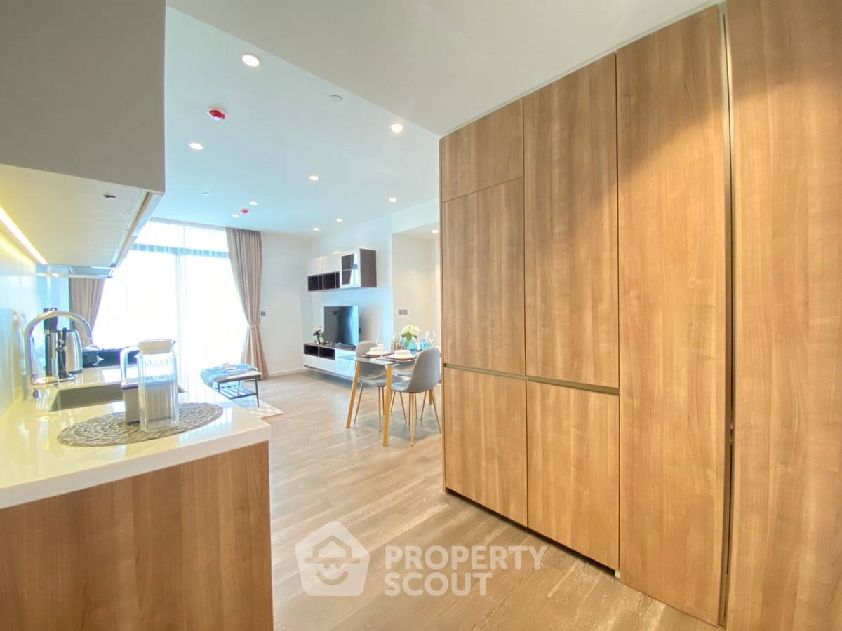picture 2-BR Condo at Muniq Sukhumvit 23 near MRT Sukhumvit (ID 2078765) - 1/9