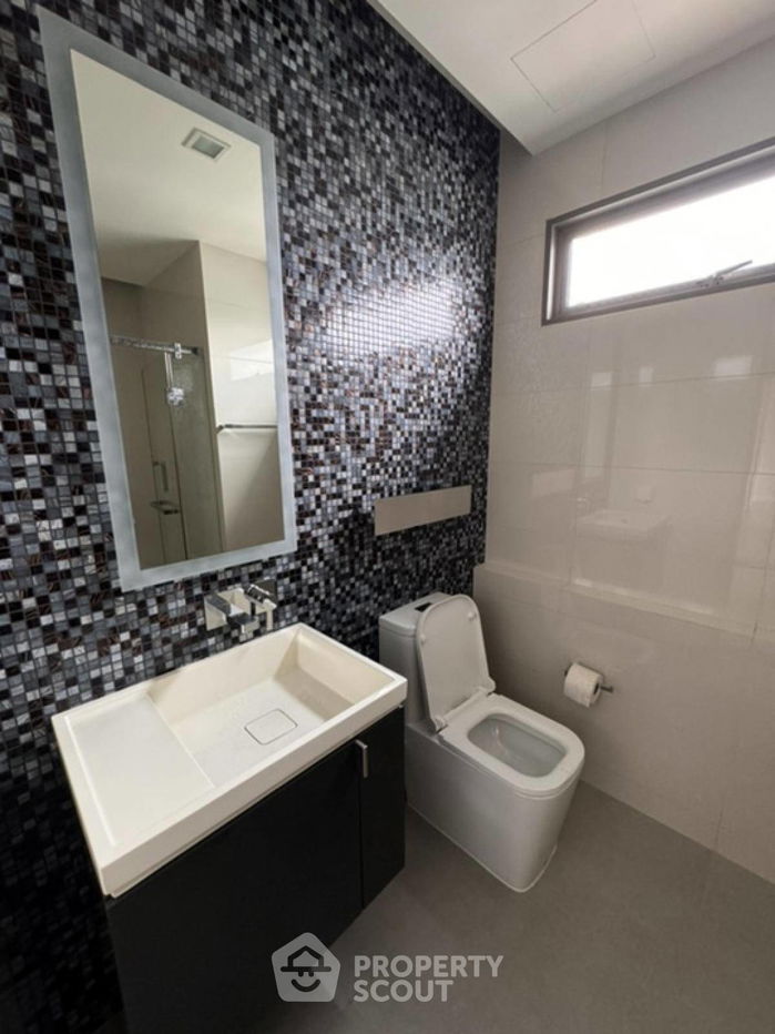 picture 2-BR Condo at The Room Sathorn - St. Louis near BTS Surasak (ID 1904155) - 2/10