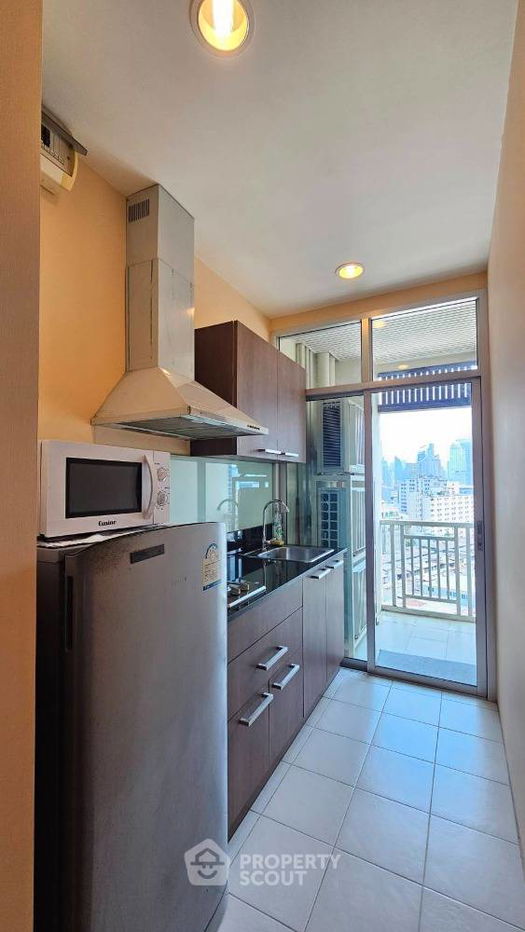 picture 2-BR Condo at Chewathai Ratchaprarop near BTS Victory Monument (ID 1515325) - 5/17