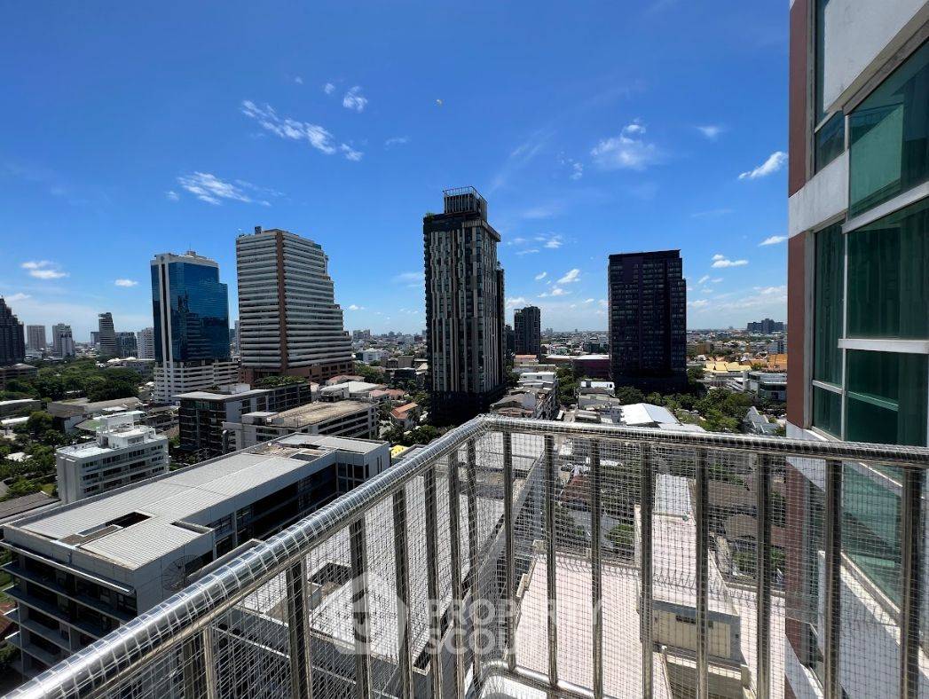 picture 2-BR Condo at Fullerton Sukhumvit near BTS Ekkamai (ID 1521198) - 6/14