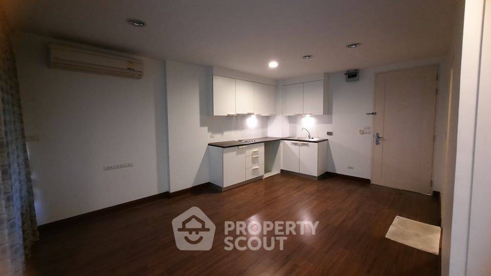 picture 1-BR Condo at D 65 Condominium near BTS Ekkamai (ID 656901) - 2/3