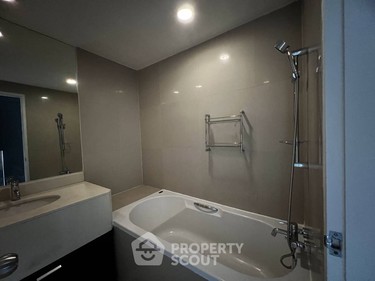 picture 1-BR Condo at The Trendy Condominium near BTS Nana (ID 977118) - 15/22