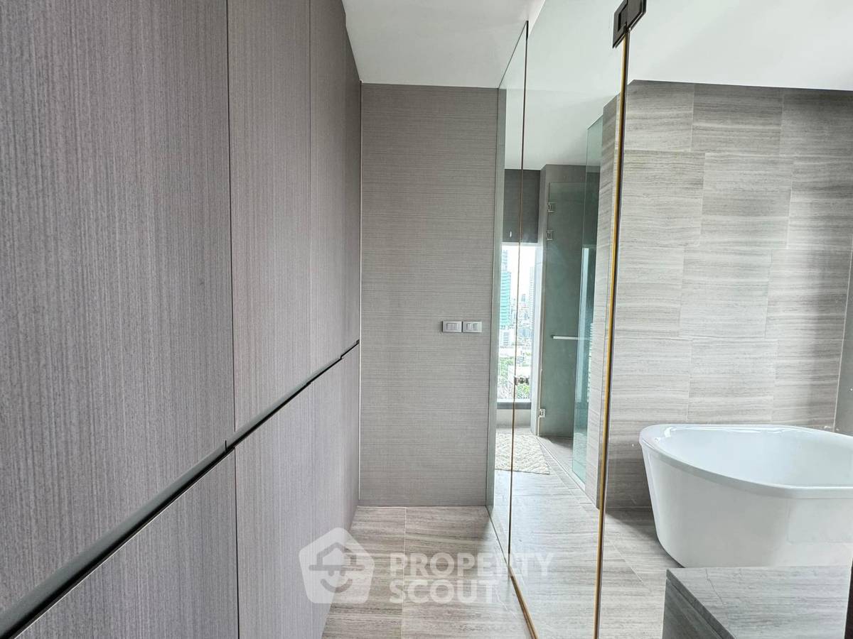 picture 2-BR Condo at The Diplomat Sathorn near BTS Surasak (ID 1896575) - 10/13