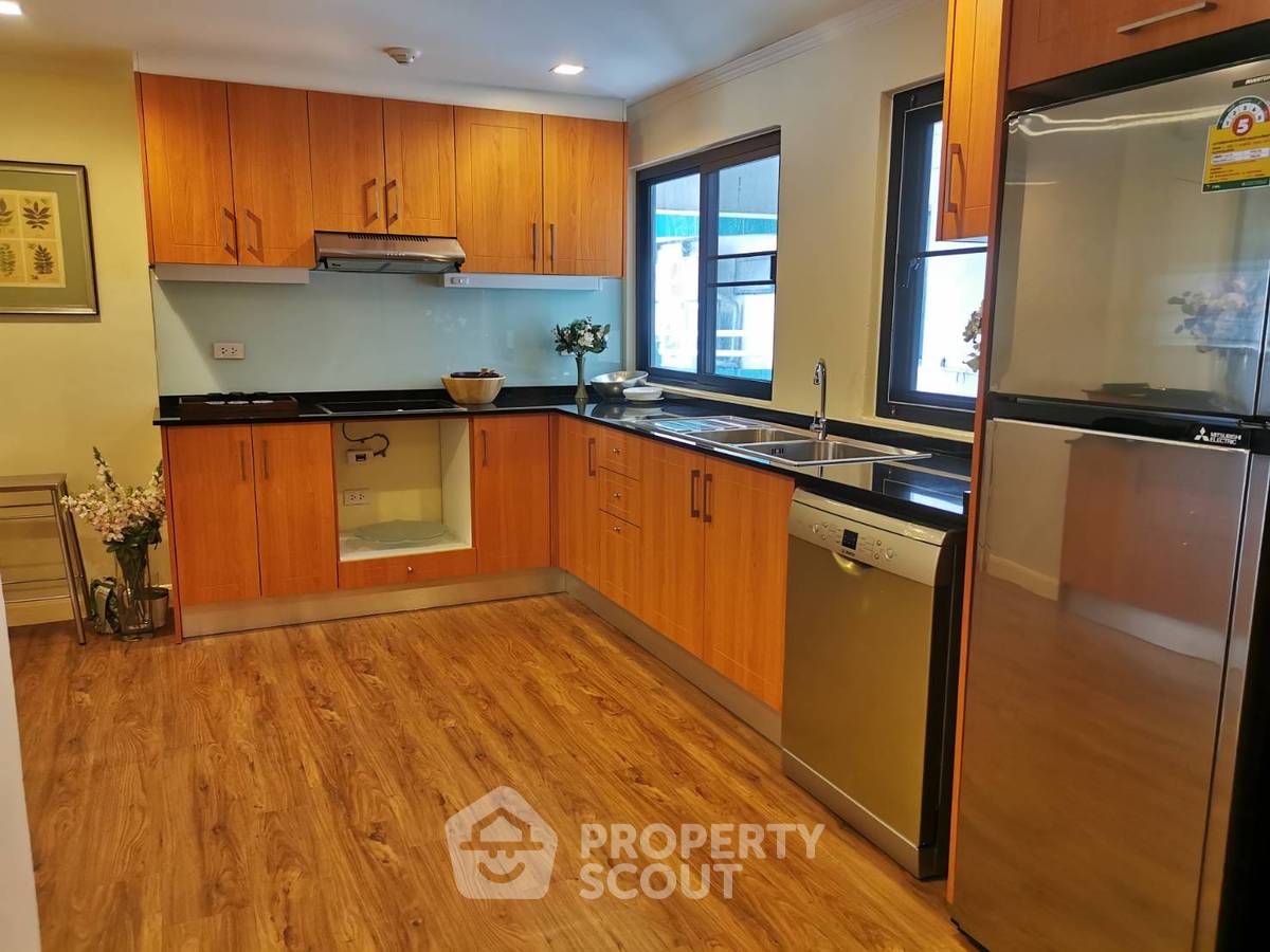 picture 2-BR Condo at Las Colinas near BTS Asok (ID 514743) - 4/19