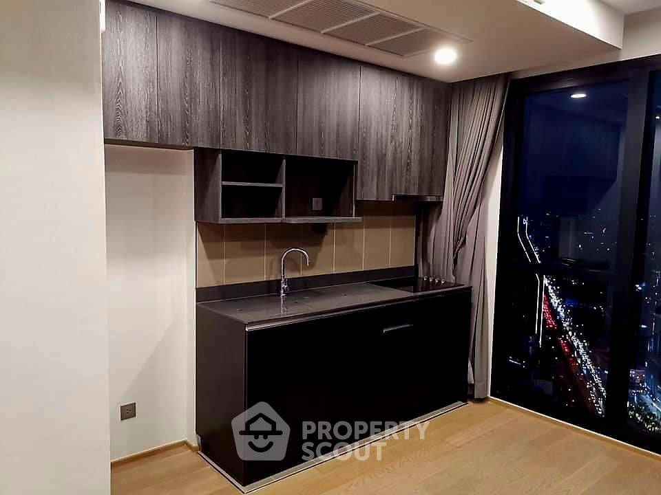 picture 2-BR Condo at Ashton Chula Silom near MRT Sam Yan (ID 1300069) - 3/7