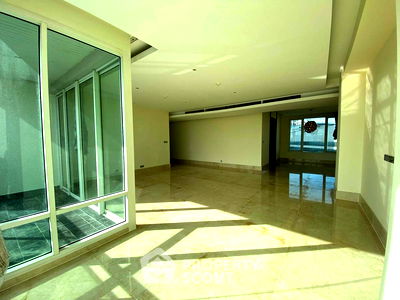 ขายคอนโด : คอนโด 3-ห้องนอน ที่ ดิ อินฟินิตี้ คอนโดมิเนียม ใกล้ BTS ช่องนนทรี (ID 821089)