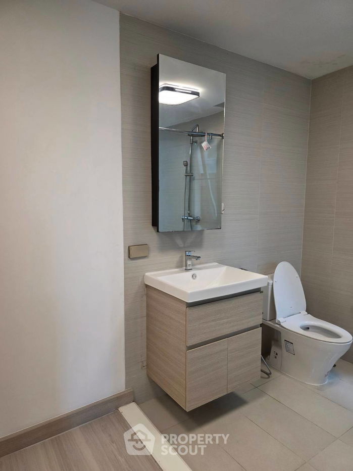 picture 2-BR Condo at Issara @ 42 Sukhumvit Condominium near BTS Ekkamai (ID 2138381) - 2/18