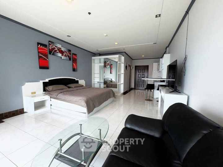 picture Studio Condo at View Talay 8 Condominium Jomtien close to Jomtien Beach (ID 2123961) - 4/13