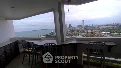 Condos for sale : 2-BR Condo at Jomtien Beach Paradise Condominium close to Jomtien Beach (ID 1900924)