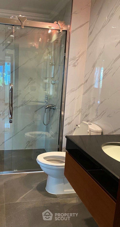 picture Novel 2-BR Condo at The Star Estate @ Narathiwas Condominium in Chong Nonsi (ID 1150993) - 12/12