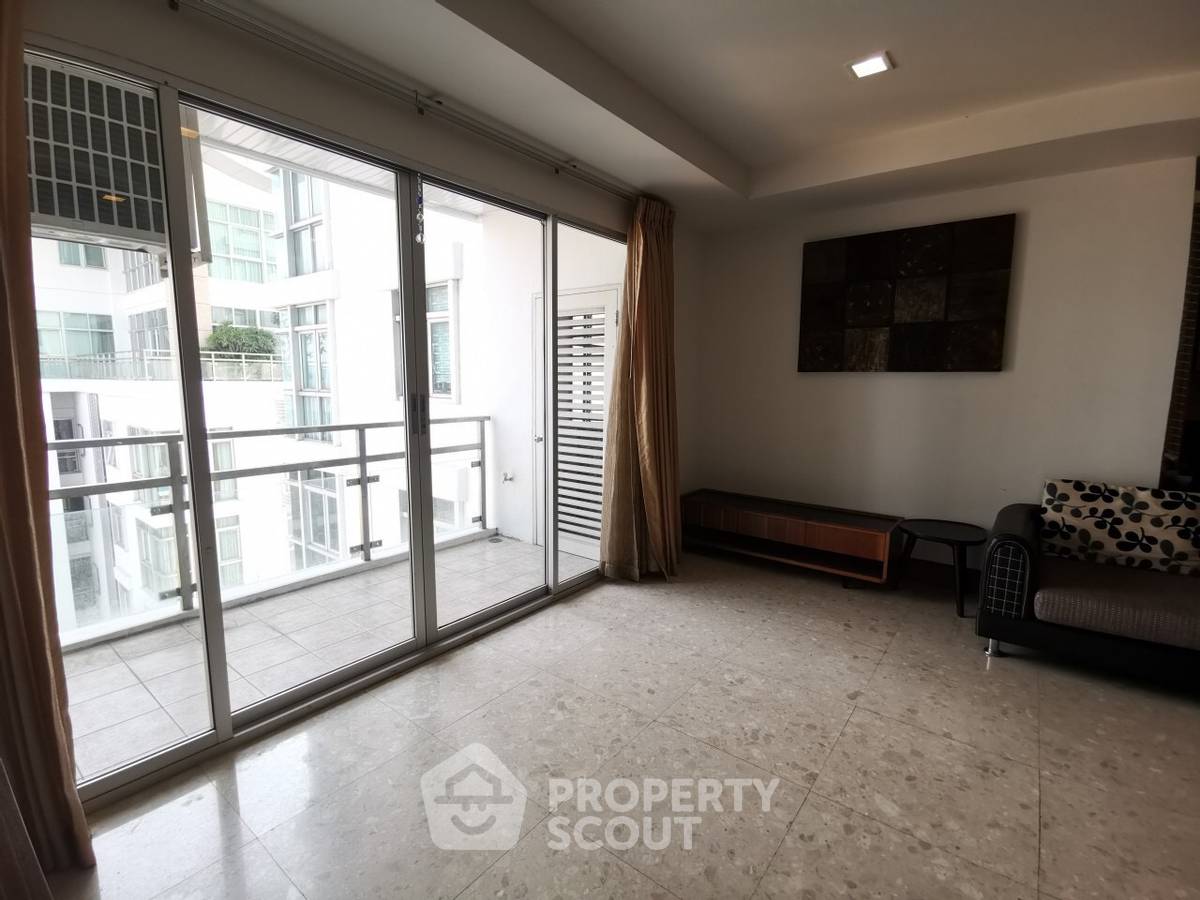 picture 3-BR Condo at Nusasiri Grand Condominium near BTS Ekkamai (ID 648689) - 7/12