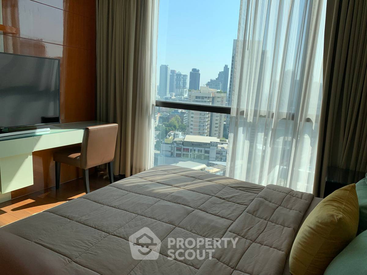 picture 2-BR Condo at The Address Sukhumvit 28 near BTS Phrom Phong (ID 2014108) - 9/19