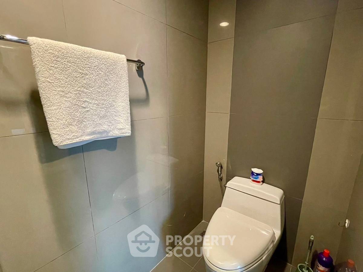 picture 1-BR Condo at The Crest Sukhumvit 34 near BTS Thong Lor (ID 1534595) - 8/8