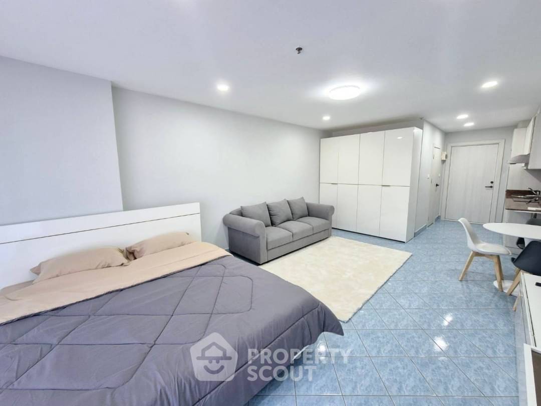 picture 1-BR Condo at View Talay 2 Condominium Jomtien close to Pattaya South (ID 1928372) - 4/7