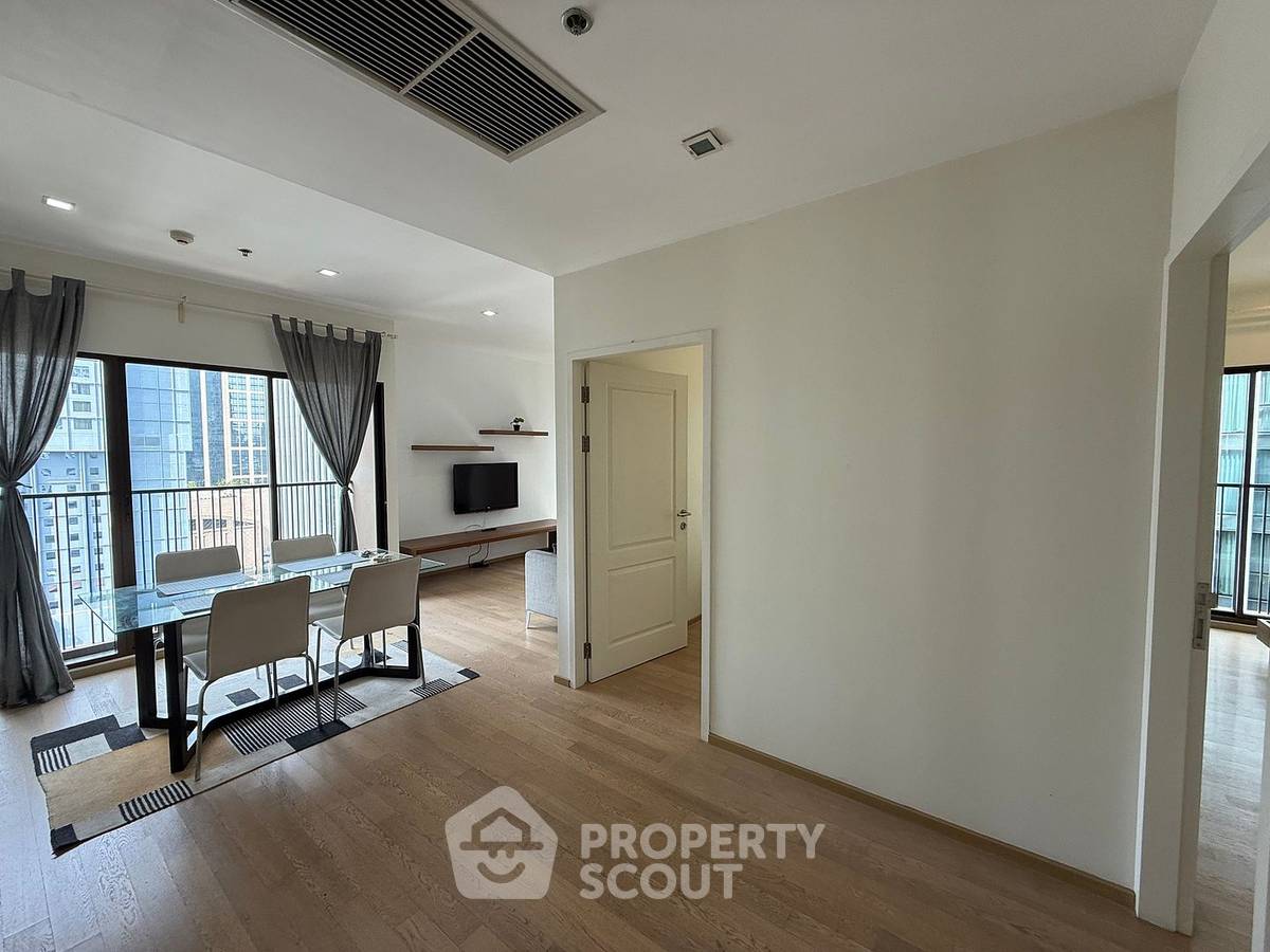 picture 2-BR Condo at Noble Refine Prompong near BTS Phrom Phong (ID 392836) - 12/16