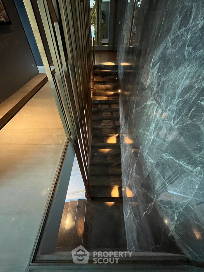 picture 3-BR Condo at Hyde Sukhumvit 13 Condominium near BTS Nana (ID 1479772) - 22/37