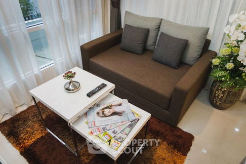 คอนโด 2-ห้องนอน ที่ เบเวอรี่ 33 ใกล้ BTS พร้อมพงษ์ (ID 2033370)