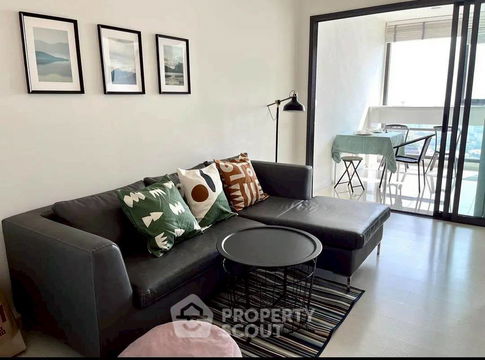 1-BR Condo at Rhythm Sukhumvit 42 near BTS Ekkamai (ID 2092825)