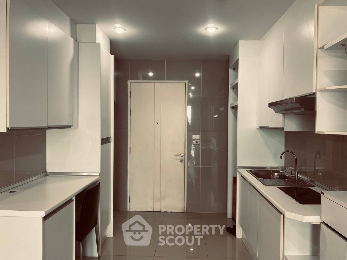 picture 2-BR Condo at Happy Condo Ladprao 101 in Khlong Chaokhun Sing (ID 1725401) - 4/8