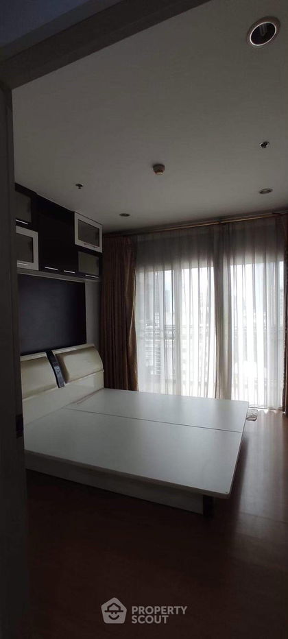 picture 1-BR Condo at The Complete Rajprarop near ARL Ratchaprarop (ID 1057859) - 6/16