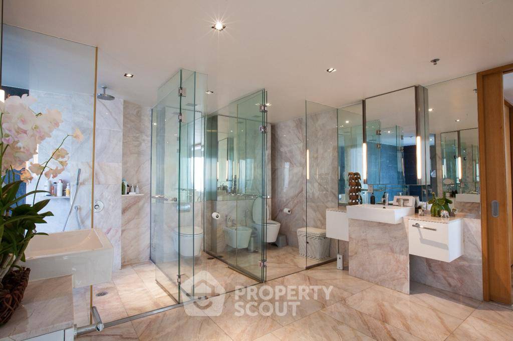 picture 4-BR Condo at The Met Sathorn near BTS Chong Nonsi (ID 1475363) - 13/21