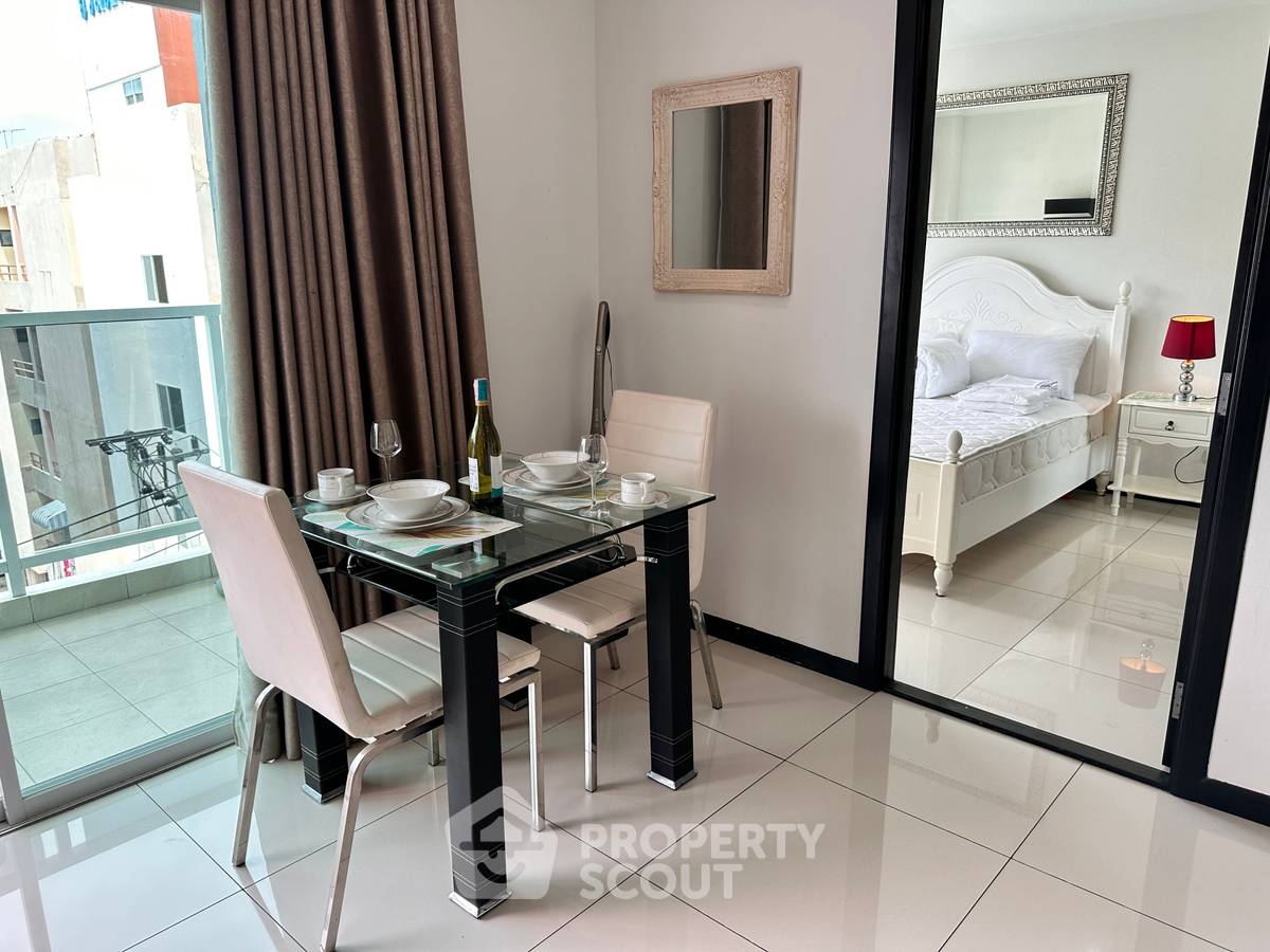 picture 1-BR Condo at Siam Oriental Elegance 2 close to Phratamnak (ID 1096009) - 5/15