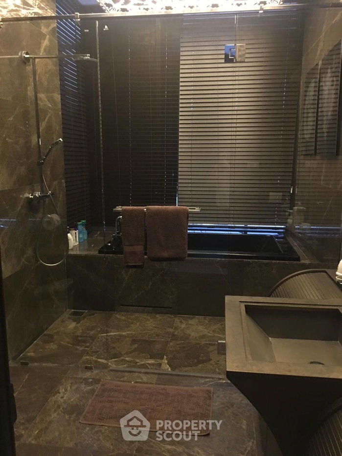 picture 3-BR Condo at Hyde Sukhumvit 13 Condominium near BTS Nana (ID 1479772) - 11/37