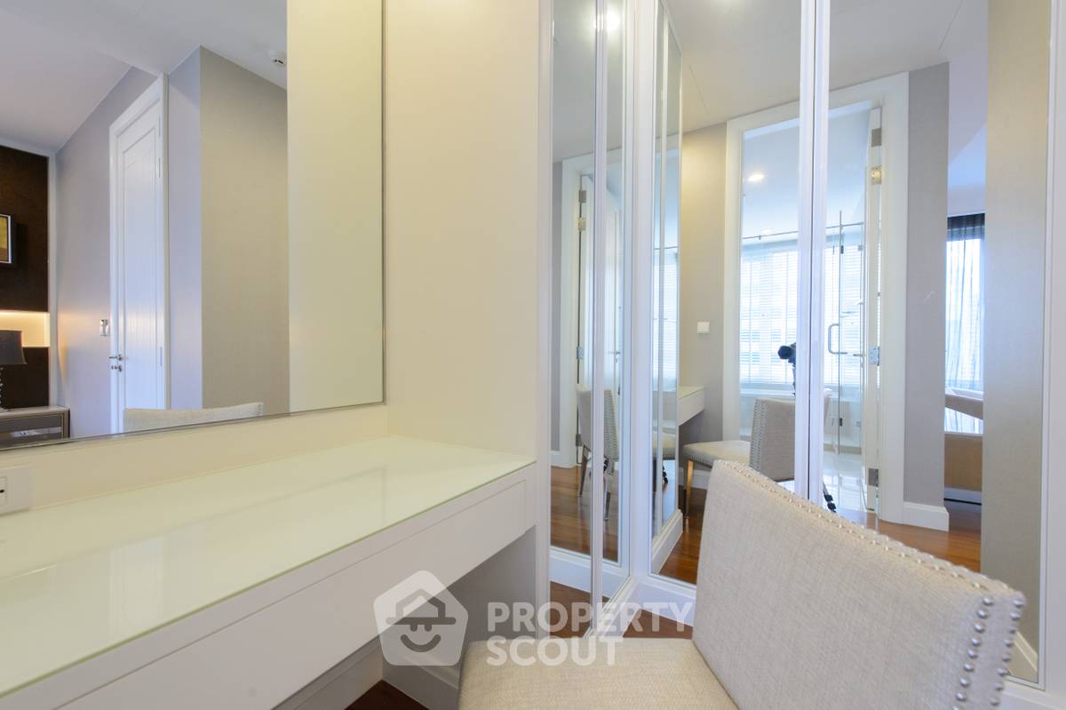 picture 2-BR Condo at Q Langsuan near BTS Ratchadamri (ID 426279) - 9/16