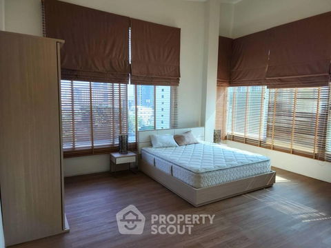 2-BR Condo at Villa Rachakhru near BTS Sanam Pao (ID 738871)