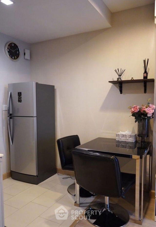 picture 2-BR Condo at Ideo Mobi Phayathai near BTS Phaya Thai (ID 1521899) - 8/16
