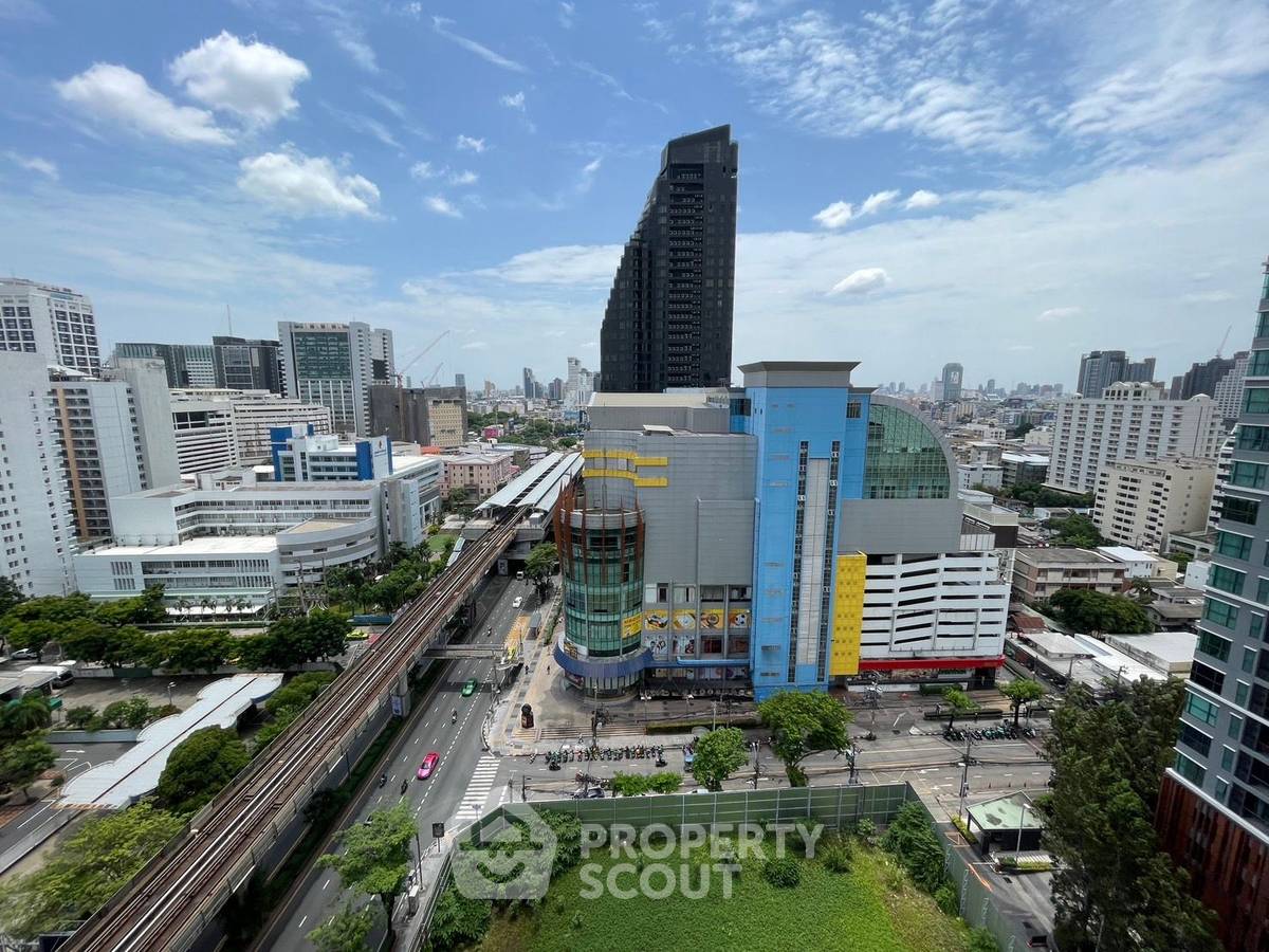 รูป คอนโด 2 ห้องนอน 65 ตร.ม. ชั้น 17 ที่ M Phayathai ใกล้ BTS อนุสาวรีย์ชัยฯ 200 ม. (ID 383878) - รูปที่ 14/15