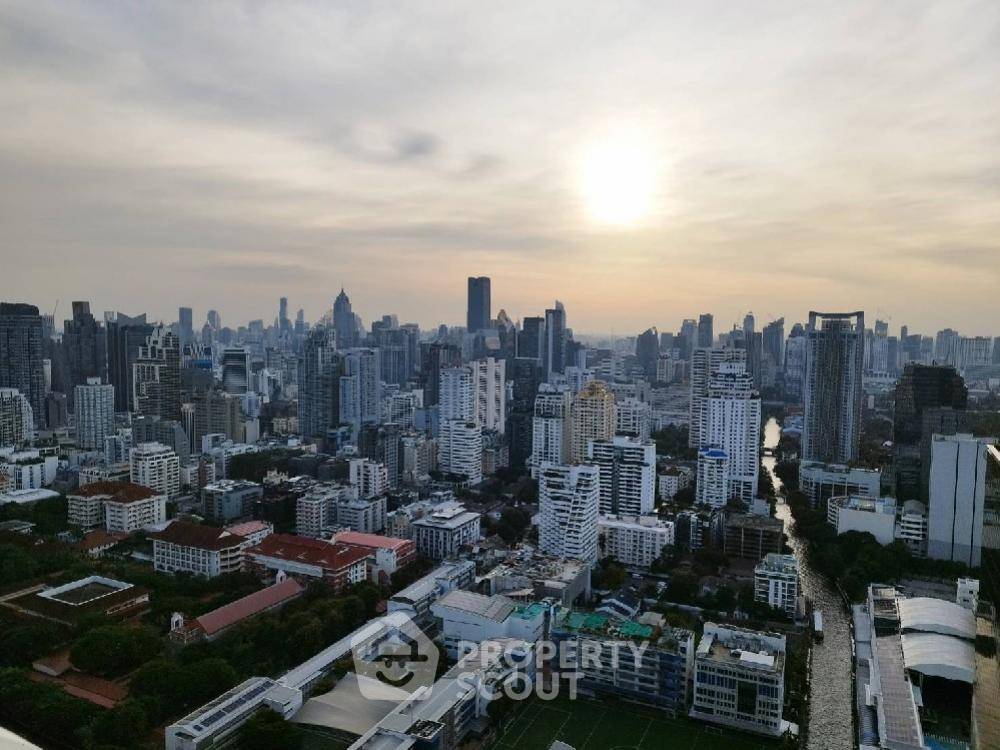 รูป คอนโด 1-ห้องนอน ที่ คิว อโศก ใกล้ MRT เพชรบุรี (ID 1486676) - รูปที่ 8/9