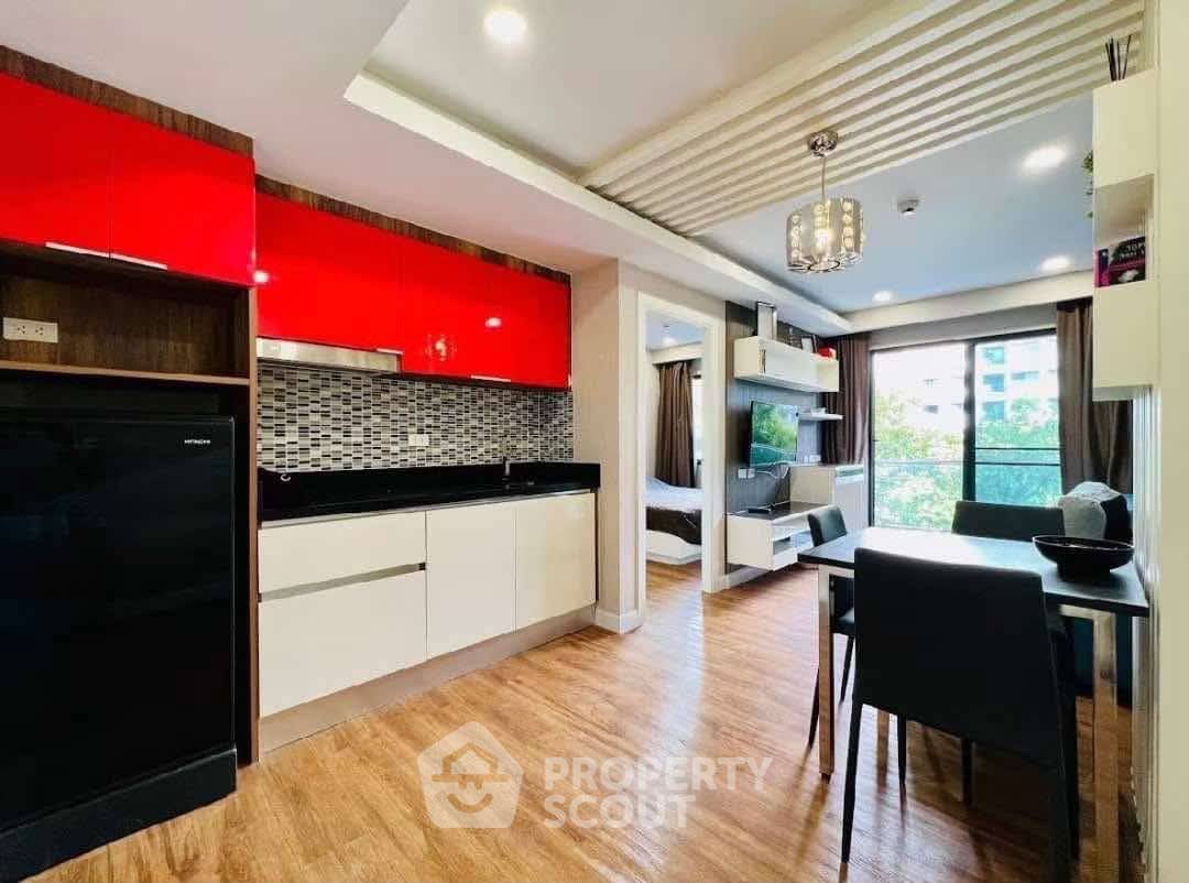 รูป คอนโด 1-ห้องนอน ที่ ดุสิตแกรนด์พาร์ค ใกล้ เมืองพัทยา (ID 2085942) - รูปที่ 2/13