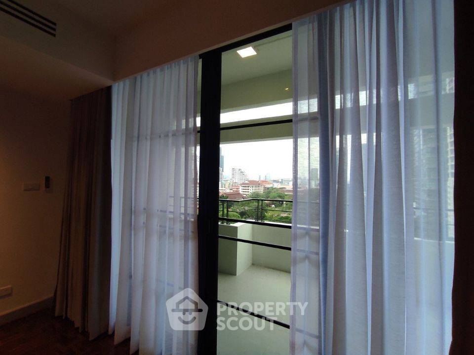 picture 3-BR Condo at Villa Bajaj near MRT Sukhumvit (ID 731256) - 8/10