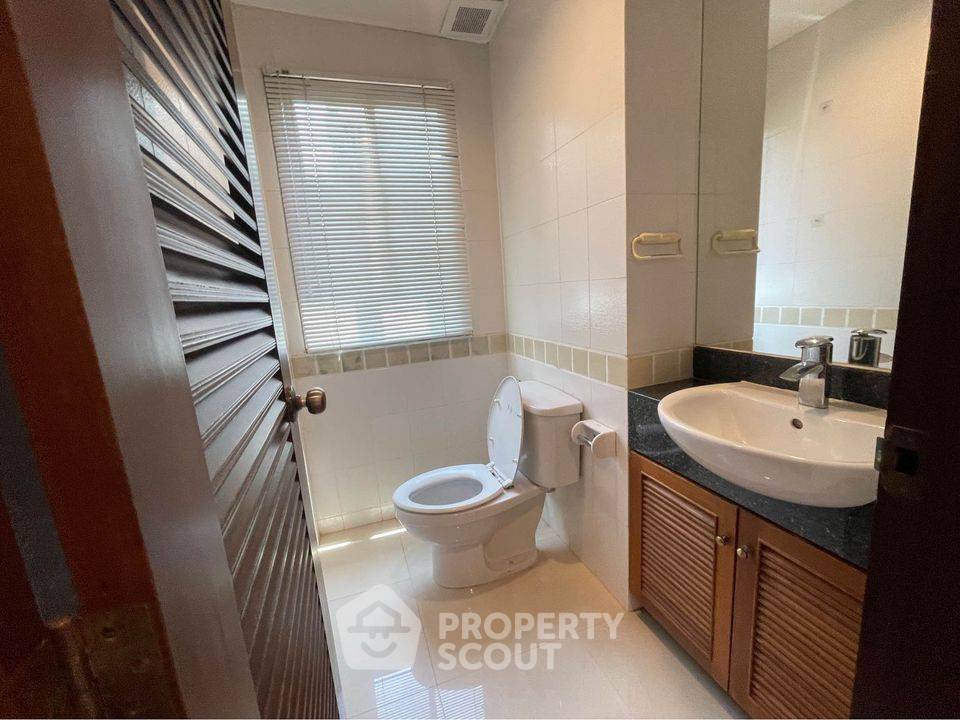 picture 2-BR Condo at P.R. Home II near BTS Thong Lor (ID 1829645) - 17/19