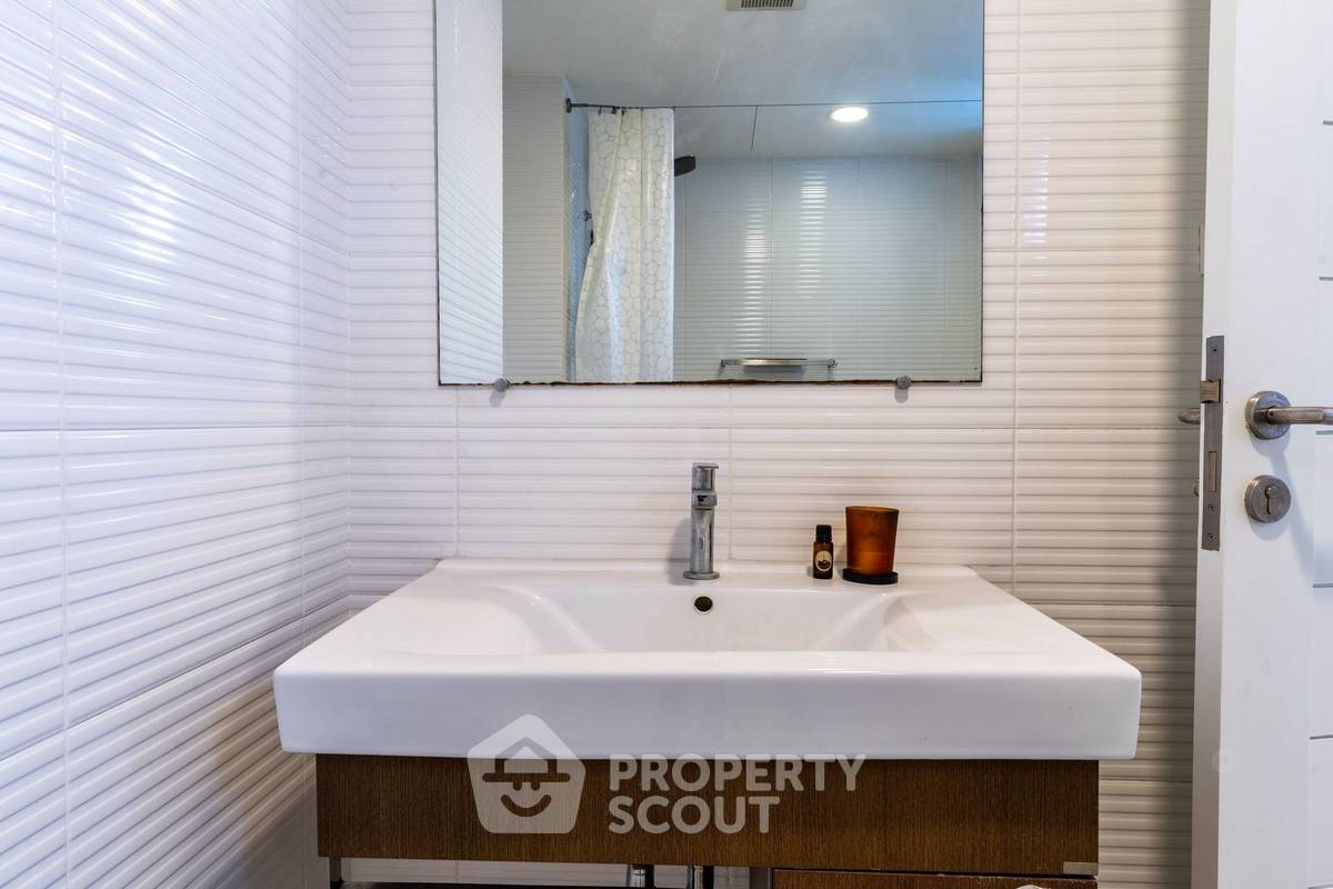 picture 2-BR Condo at 39 Suites near BTS Phrom Phong (ID 1479309) - 11/19