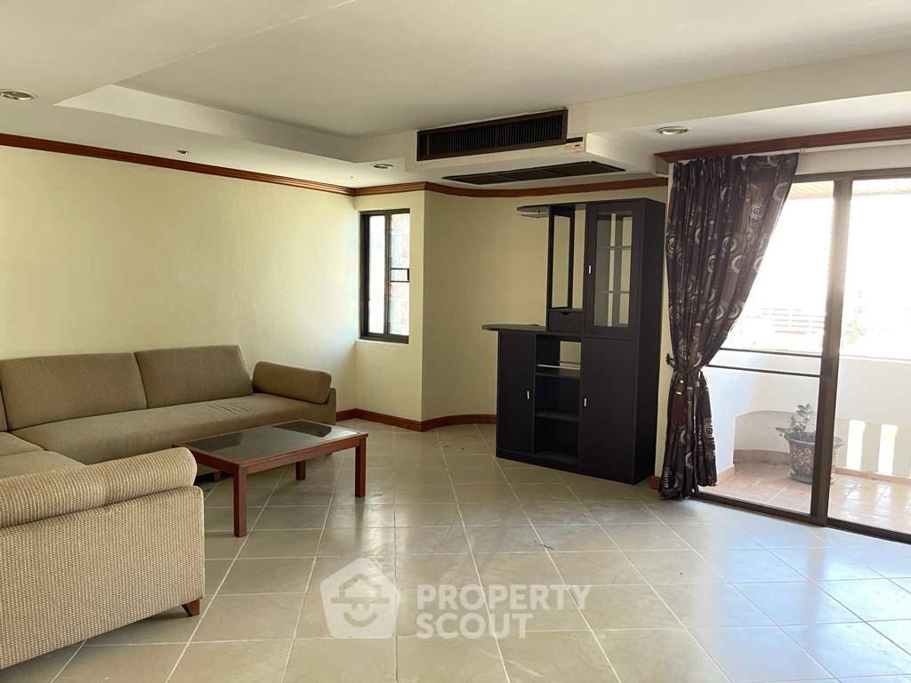 รูป คอนโด 3-ห้องนอน ที่ วินเซอร์ ทาวเวอร์ คอนโดมิเนียม ใกล้ BTS อโศก (ID 889534) - รูปที่ 1/16