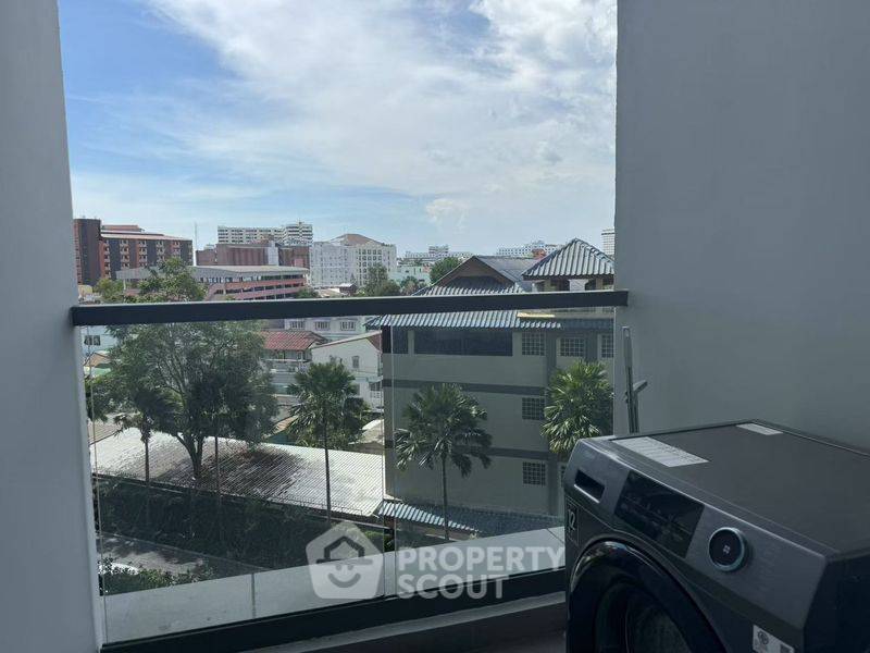 picture 1-BR Condo at Arcadia Millennium Tower close to Pattaya South (ID 2105019) - 3/8
