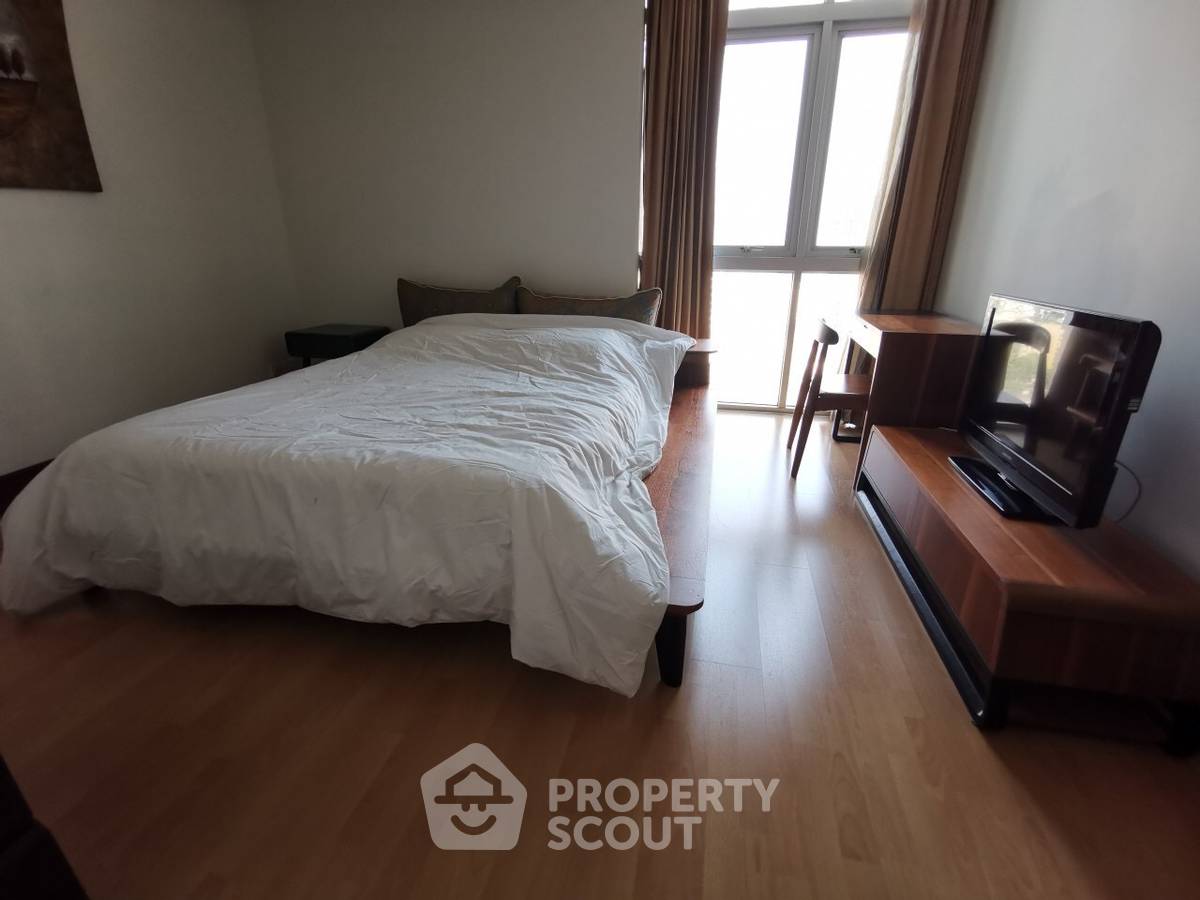 picture 3-BR Condo at Nusasiri Grand Condominium near BTS Ekkamai (ID 648689) - 4/12