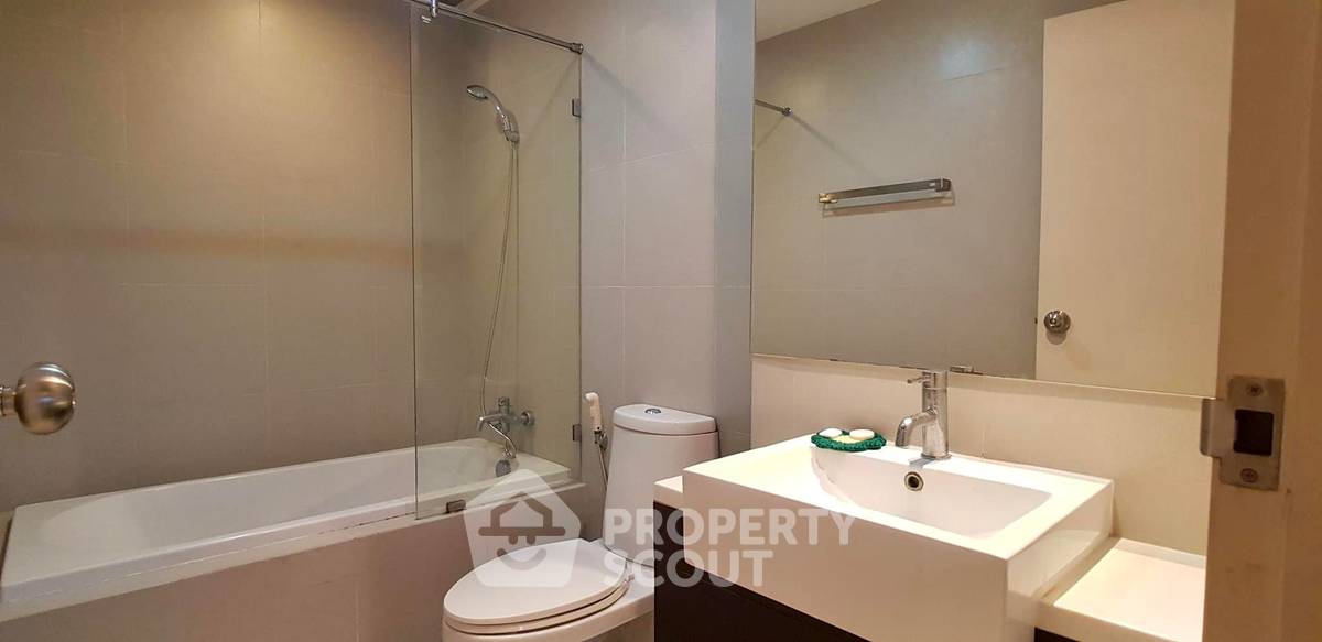 picture 3-BR Condo at Noble Remix near BTS Thong Lor (ID 1395591) - 3/19