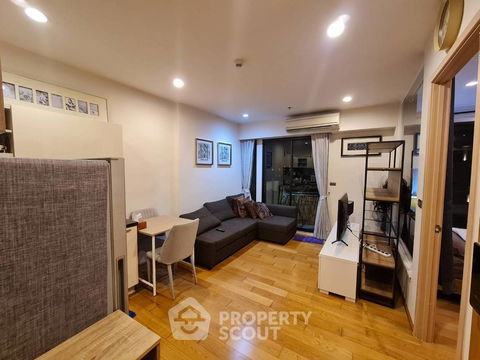 1-BR Condo at Fuse Sathorn-Taksin near BTS Wongwian Yai (ID 671276)