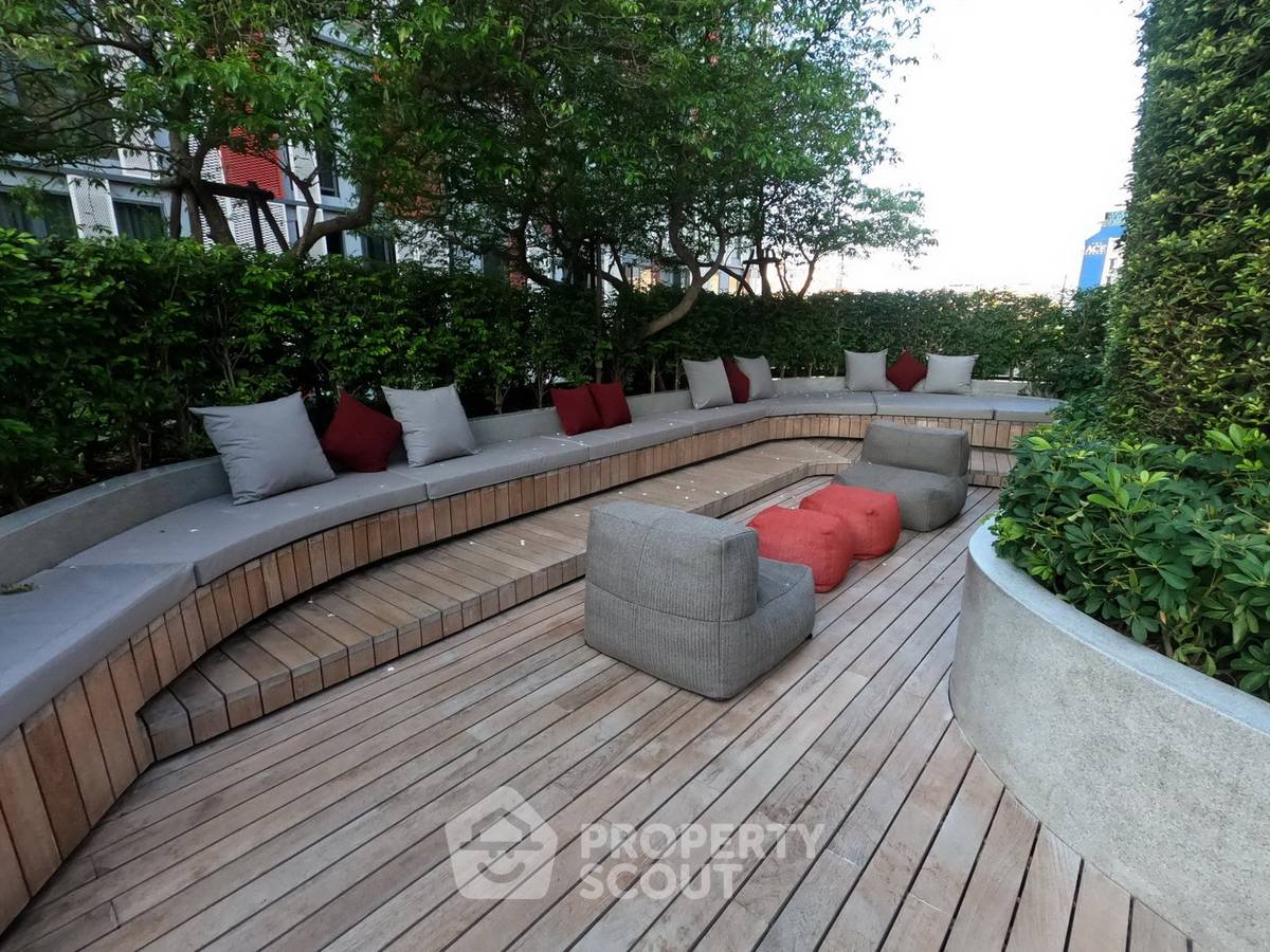 picture 2-BR Condo at Taka Haus Ekamai 12 near BTS Ekkamai (ID 530907) - 5/18