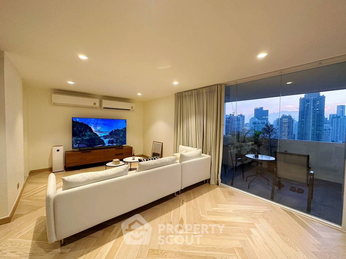 picture 2-BR Condo at D.S. Tower 2 Sukhumvit 39 Condominium near MRT Sukhumvit (ID 1522486) - 8/15