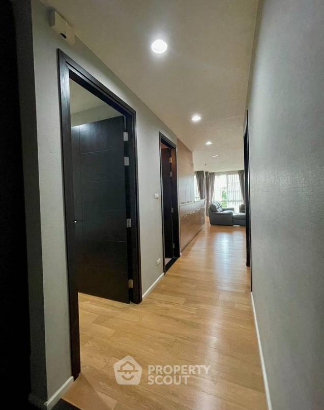 รูป คอนโด 2-ห้องนอน ที่ วิลล่า สิกขรา คอนโดมิเนียม ใกล้ พร้อมพงษ์ (ID 1144341) - รูปที่ 10/13