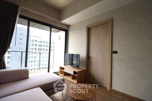 1-BR Condo at The Lofts Asoke near MRT Phetchaburi (ID 1002845)