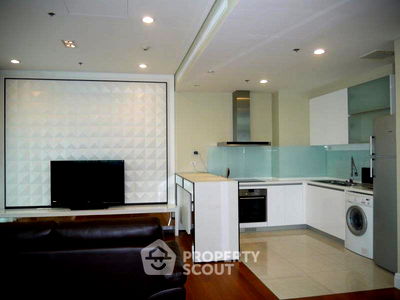 Condos for sale : 3-BR Condo at Bright Sukhumvit 24 Condominium near BTS Phrom Phong (ID 512590)